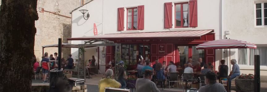 Marché du jeudi à Menigoute